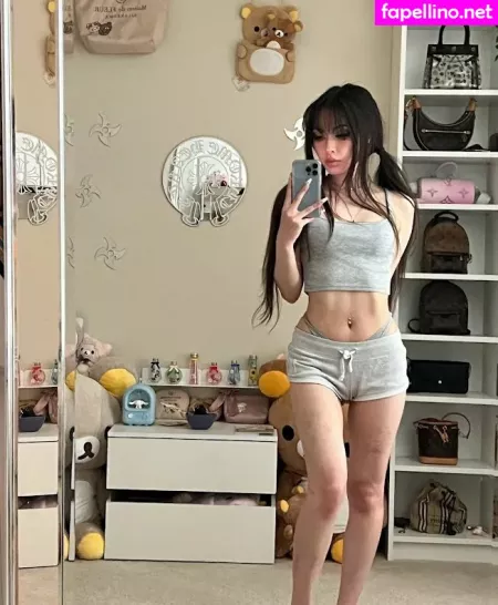 Basedlilv OnlyFans Thumbnail #9Azup2g1ZP