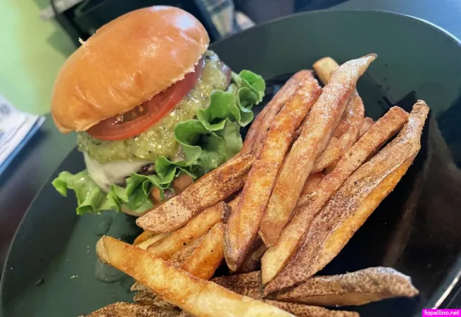 Basicbitchbakerybooty OnlyFans Thumbnail #eUZ5EJS4R6