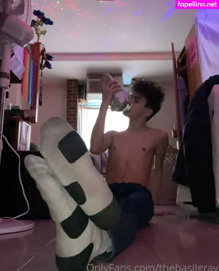 Basilgray OnlyFans Thumbnail #fQ7Hu2Ap3O