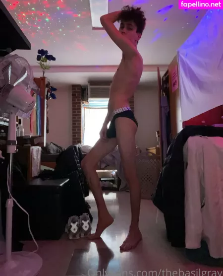 Basilgray OnlyFans Thumbnail #gFfo3Dg3Jo