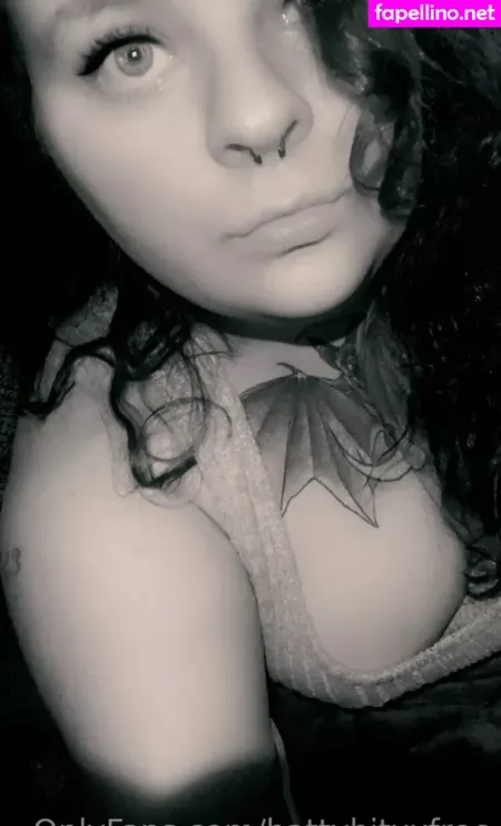 Battybitxxfree OnlyFans Thumbnail #5IAUQYCwio