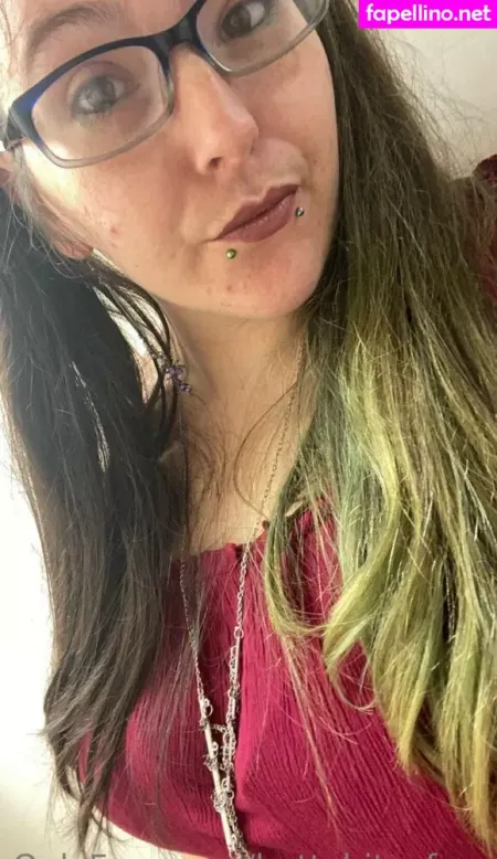 Battybitxxfree OnlyFans Thumbnail #TIWyO8xdH8