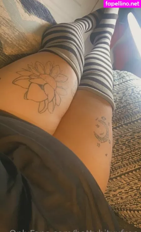 Battybitxxfree OnlyFans Thumbnail #gGc07DFcHW