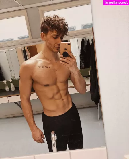 Battyboyfree OnlyFans Thumbnail #FcVBQEl2AH