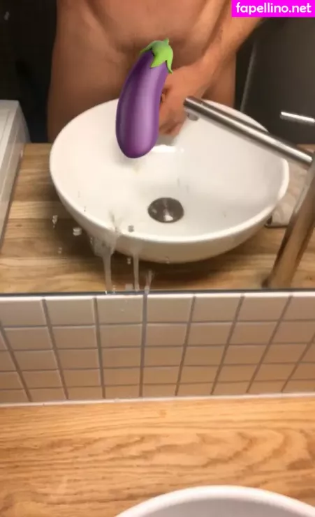 Battyboyfree OnlyFans Thumbnail #HaDUOUhFlK