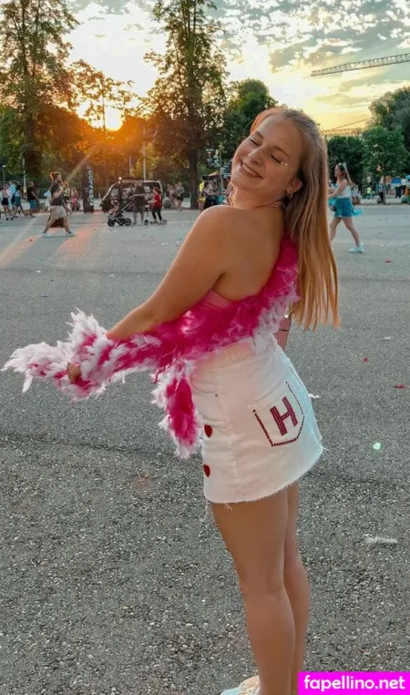 Bauerteresa OnlyFans Thumbnail #1mR7PkMyq6