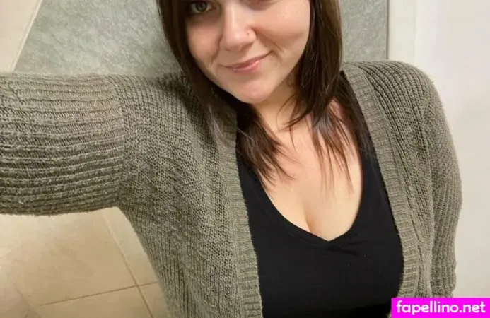 Bbapplehoney OnlyFans Thumbnail #ZprO1LD5fS