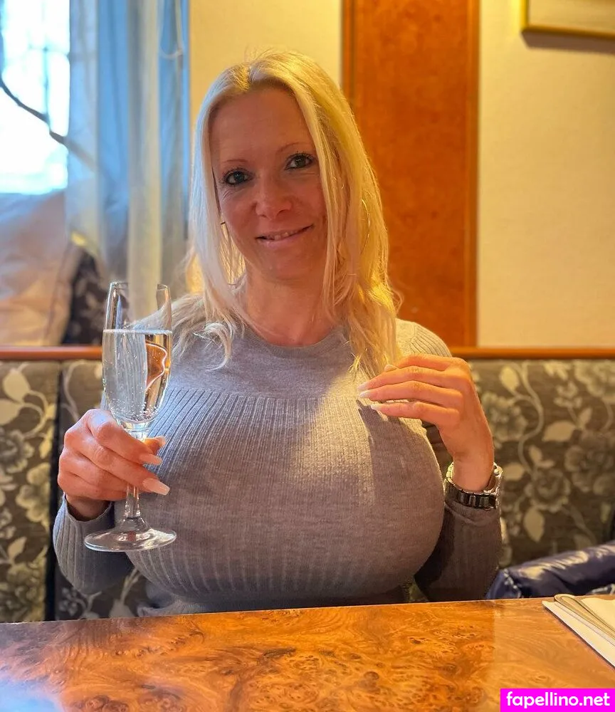 bavarianblondyyy, bbb_avarianblondy Nude Leaked OnlyFans Photo #CIyissx93w