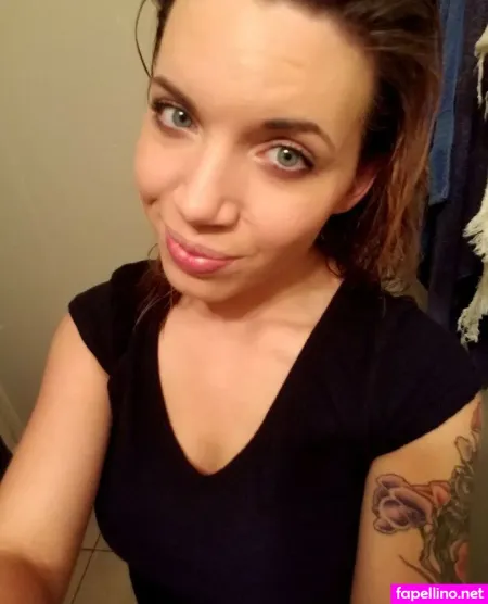 Bbcaddictedwife OnlyFans Thumbnail #A6RF0U3tzu