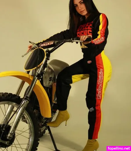 Bbeeuuzz OnlyFans Thumbnail #jRSyYZoHDu