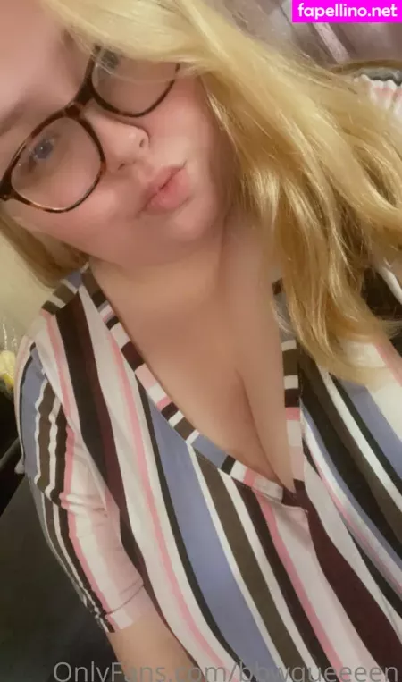 Bbwqueeeen OnlyFans Thumbnail #jOOgkuIREb