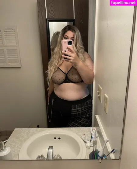 Bbwtarah OnlyFans Thumbnail #XYEw5hvCzP