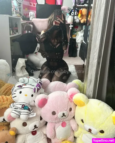 Bby Xandra OnlyFans Thumbnail #58jLUzsF9T