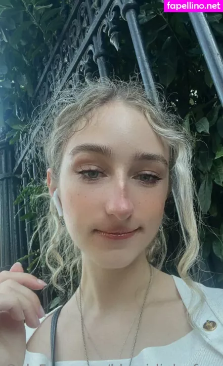 Bbygirljulesfree OnlyFans Thumbnail #yDJc8MP3xh