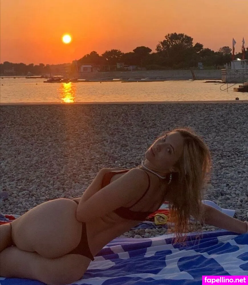 bbyhottie_fanpage, u467820546 Nude Leaked OnlyFans Photo #varhMK4w9E