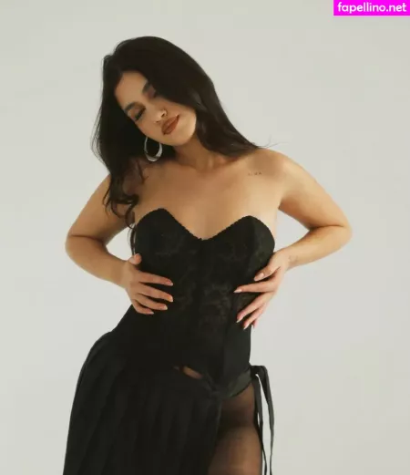 Bcarolynaa OnlyFans Thumbnail #f1noXGGjJF
