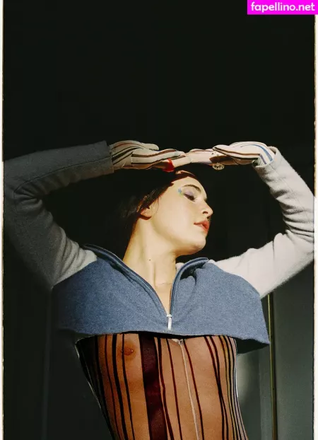 Bea Miller OnlyFans Thumbnail #0vrtpWrajo