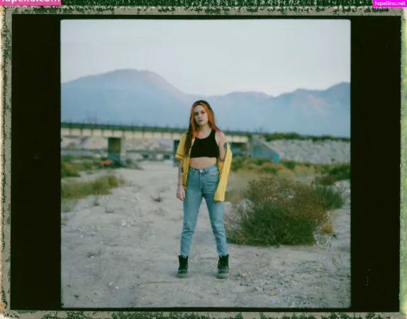 Bea Miller OnlyFans Thumbnail #BY81vz58GT