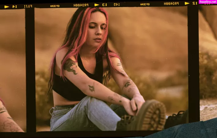 Bea Miller OnlyFans Thumbnail #KPCdXD1ZgW