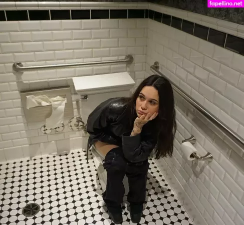 Bea Miller OnlyFans Thumbnail #QxXSckvbPT