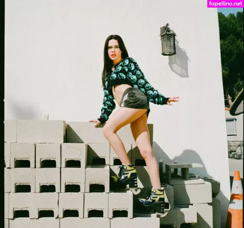 Bea Miller OnlyFans Thumbnail #h0Zylv0RTz