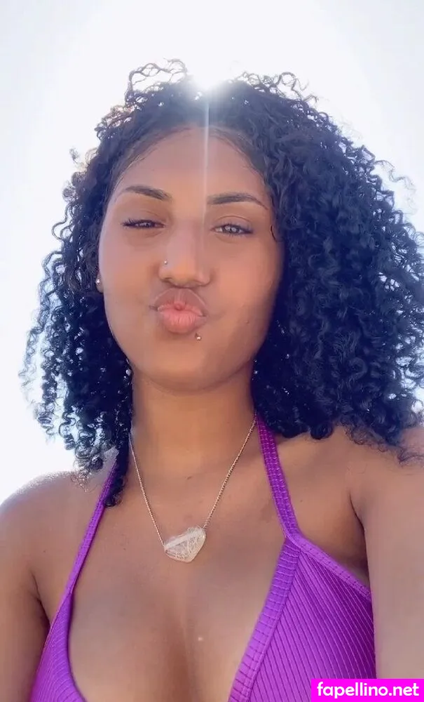 beaa_ofc, beaa_zinhaa Nude Leaked OnlyFans Photo #WuiIocFZvA