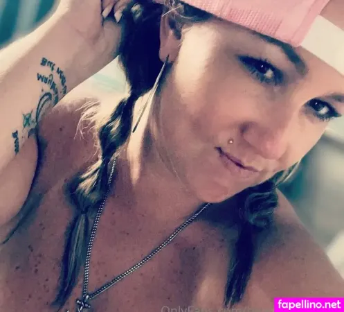 Beachinsexilyfe OnlyFans Thumbnail #dBZZ4KfZwH