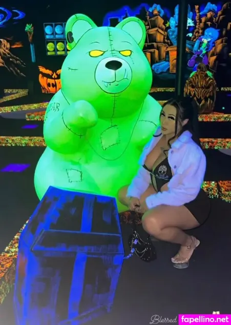 Beamer Babe OnlyFans Thumbnail #EaVt6g5rBs