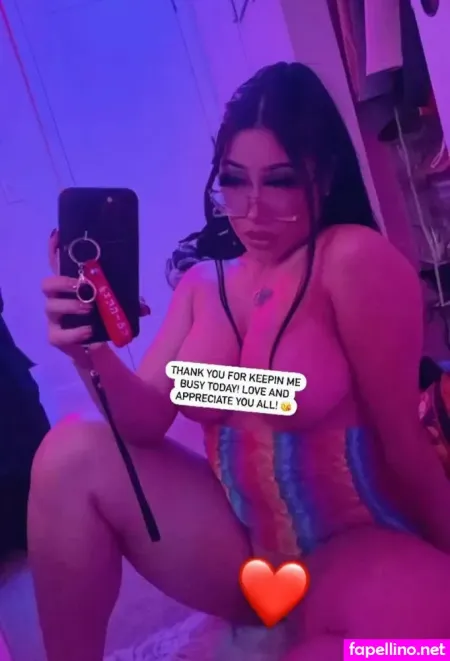 Beamer Babe OnlyFans Thumbnail #X6vkkwcdcV