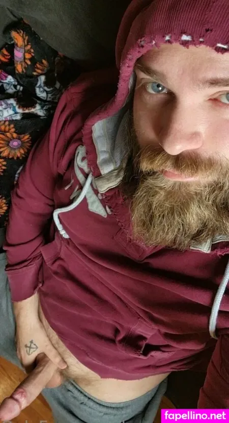 Beardeddaddy0830 OnlyFans Thumbnail #1auncaLuia