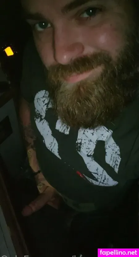 Beardeddaddy0830 OnlyFans Thumbnail #eaAoDf1zQZ