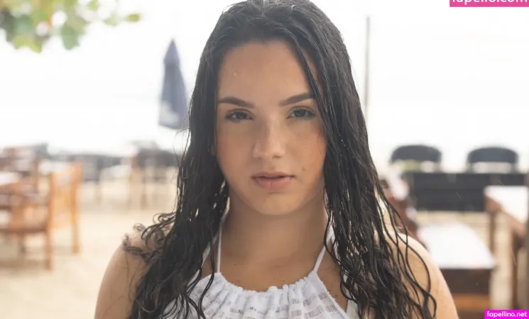 Bearriz Barbosa OnlyFans Thumbnail #ZYceuJr4Un