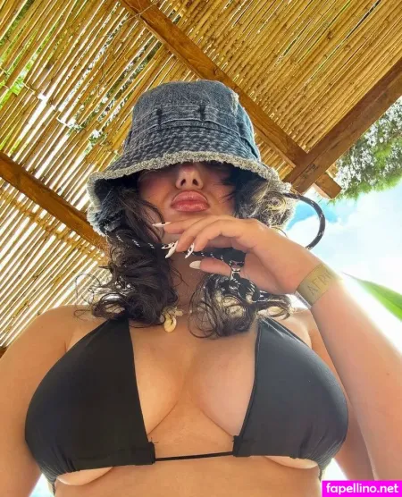 Beatheice OnlyFans Thumbnail #KxtIuMxmiM