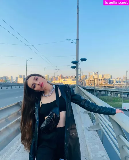 Beatrice Carti OnlyFans Thumbnail #xmb4YUIvVu