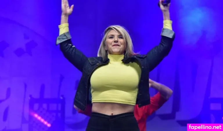 Beatrice Egli OnlyFans Thumbnail #Isq1xqPsQQ