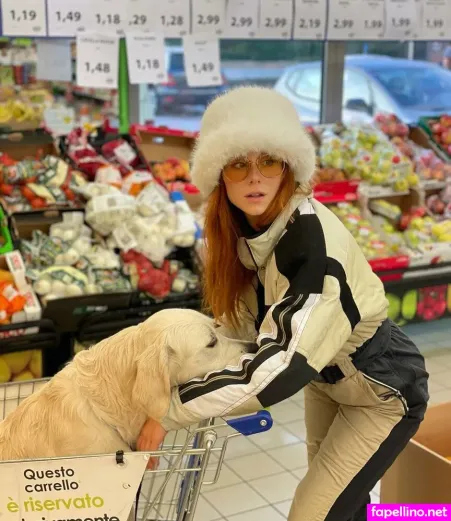 Beatrice Lorenzi OnlyFans Thumbnail #xezw4JzM9s