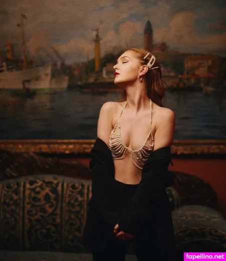 Beatrice Smith OnlyFans Thumbnail #nTH07UwJJn