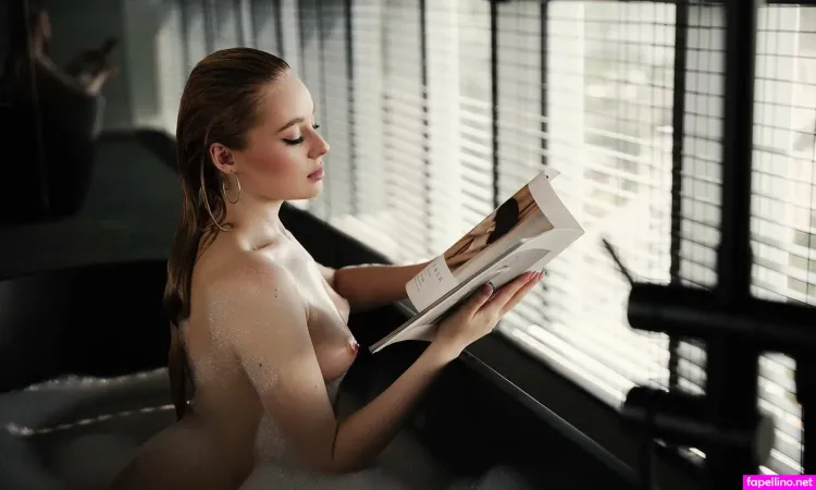 Beatriceesmont OnlyFans Thumbnail #CsUYrIvs4i