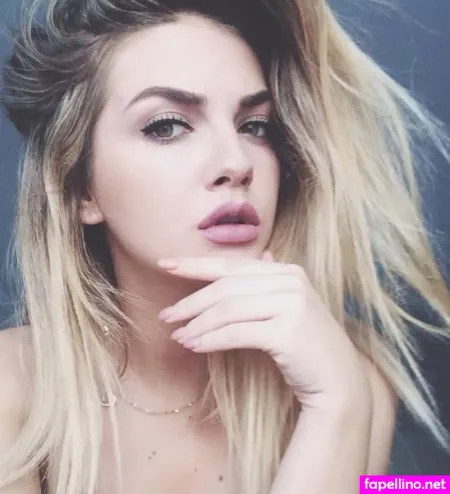 Beatrix Ramosaj OnlyFans Thumbnail #pLWTTORkee