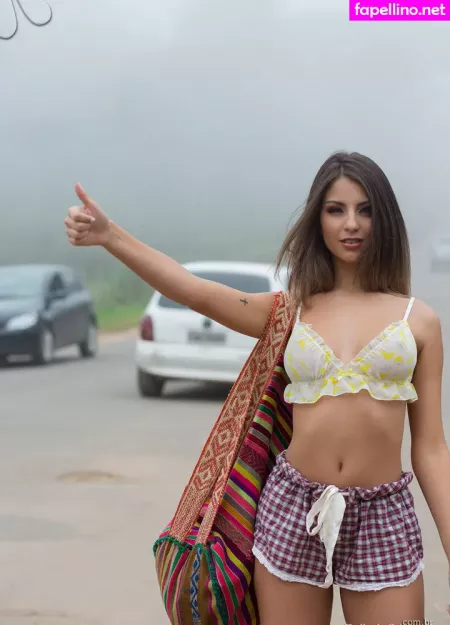 Beatriz Aguiar OnlyFans Thumbnail #IdPyOu4l8e