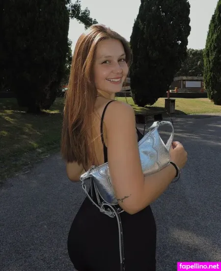 Beatriz Castilho OnlyFans Thumbnail #z32ciMuZlY