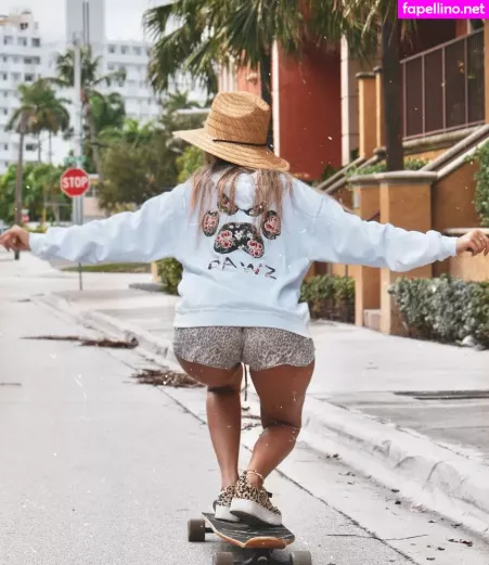 Beatriz Corbett OnlyFans Thumbnail #Hvug2UQaT3