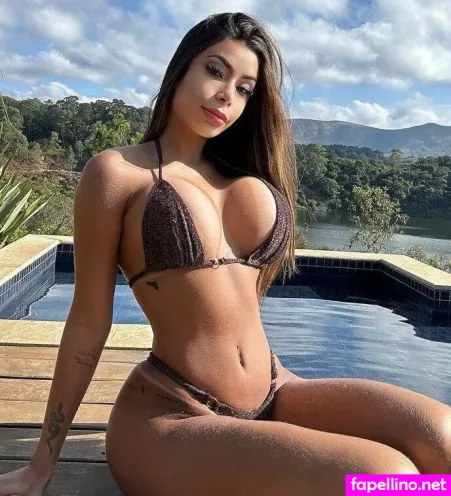 Beatriz Gomes OnlyFans Thumbnail #KEWPPjpzAC