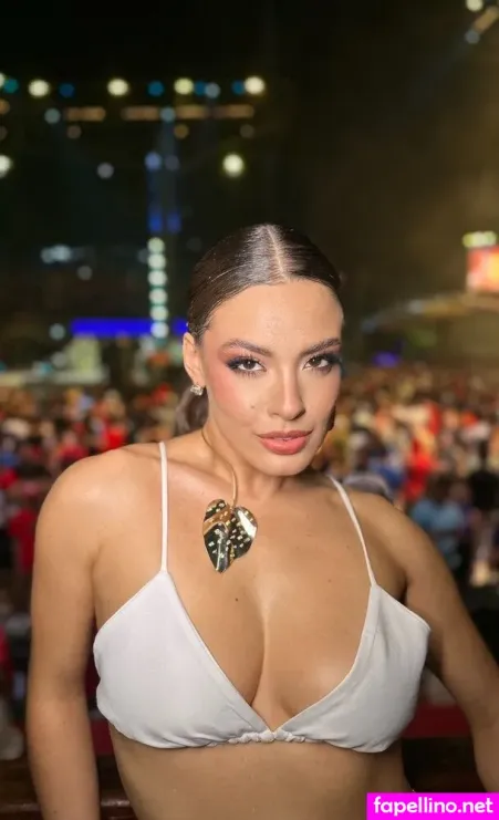 Beatriz Reis OnlyFans Thumbnail #Dm1QI1RUiM
