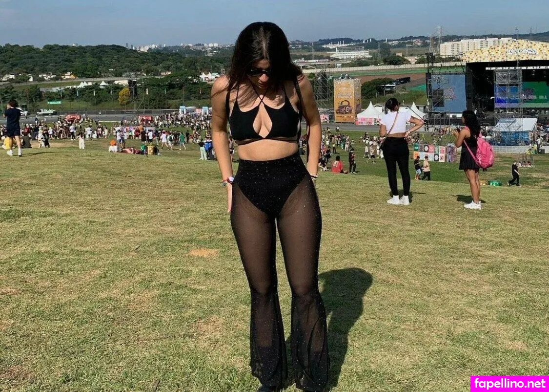 beaxsouzax, beeatrizsalees Nude Leaked OnlyFans Photo #bMyLmuILzK