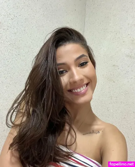 Beatrizz Almeida OnlyFans Thumbnail #ymD2hyKijH