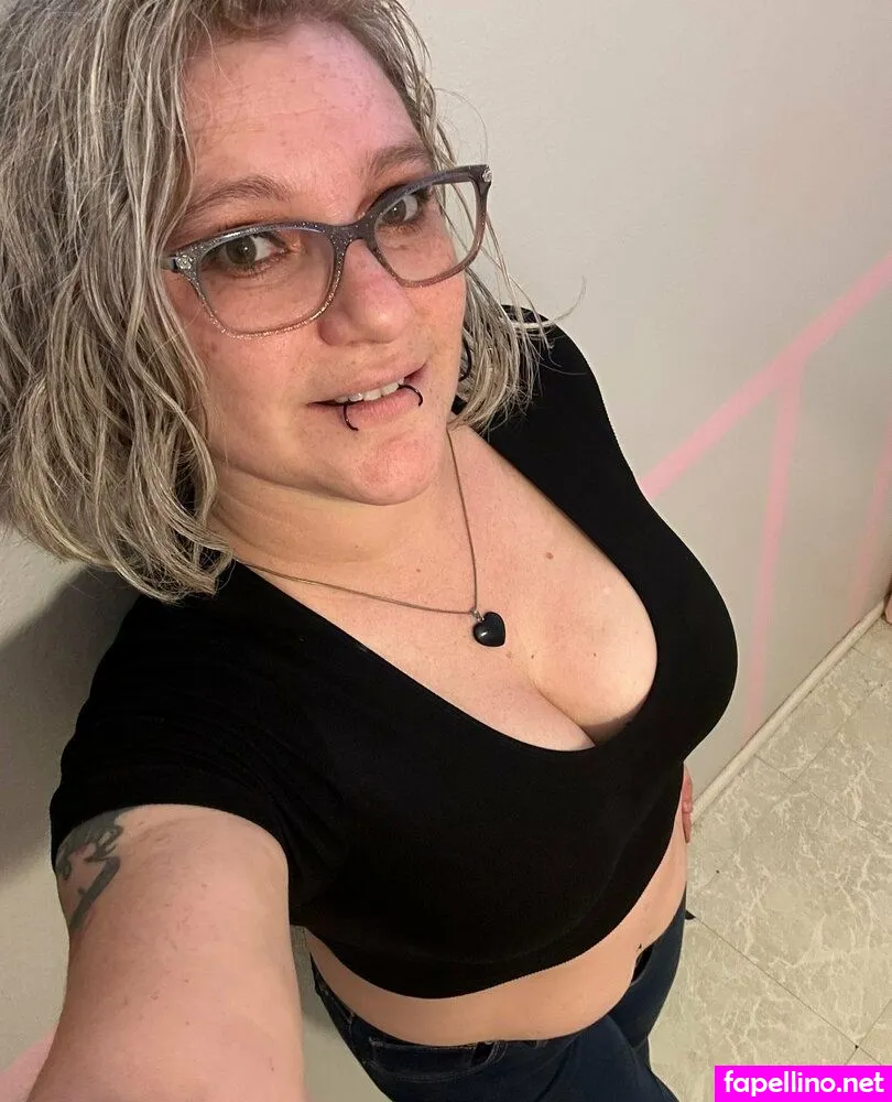 beautifullyimperfectgeek Nude Leaked OnlyFans Photo #7otoYbI6XM