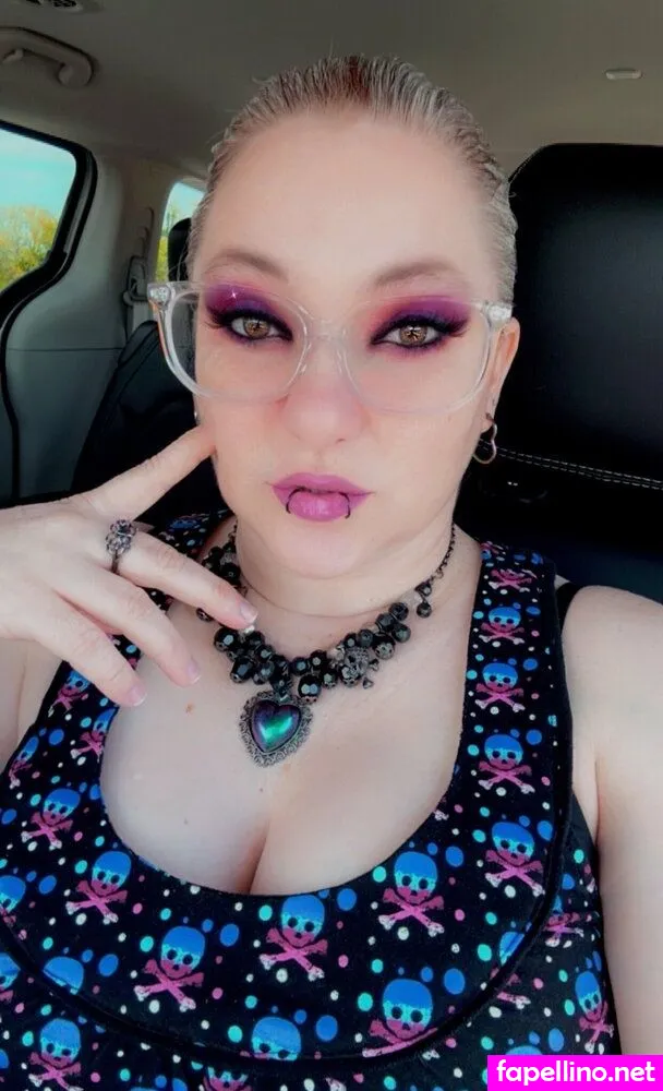 beautifullyimperfectgeek Nude Leaked OnlyFans Photo #G7O0R7Oxa6