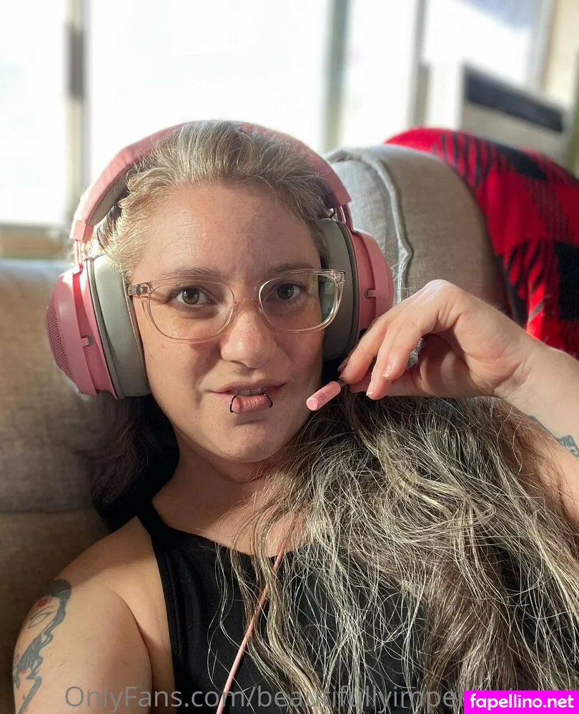 beautifullyimperfectgeek Nude Leaked OnlyFans Photo #OH0aa9oSPv