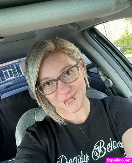 Beautifullyimperfectgeek OnlyFans Thumbnail #kYvXMHUl0Q